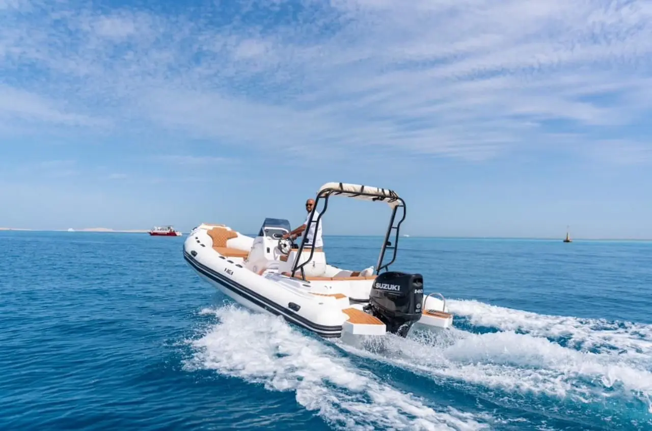 Private Speedboat To Island